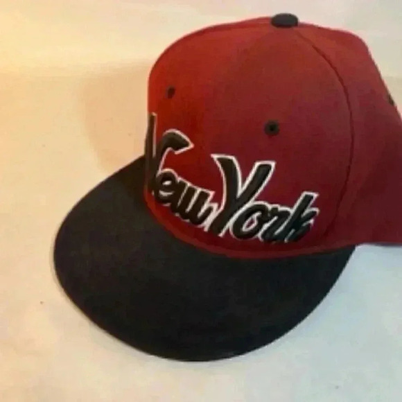 Adult Flat Bill Urban‎ New York Hip Hop Baseball Hat Snap Back Cap EUC - Picture 2 of 9